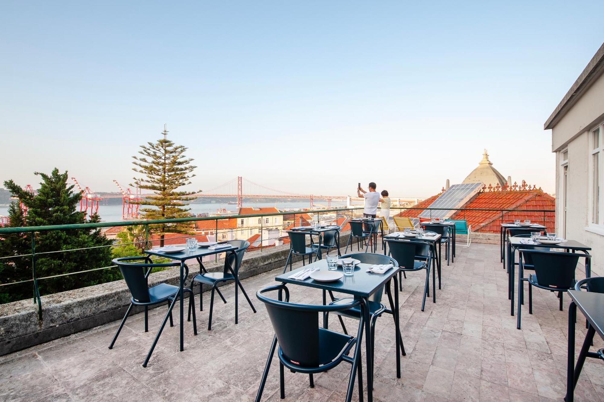 Cheese & Wine Lapa Hotel ลิสบอน ภายนอก รูปภาพ