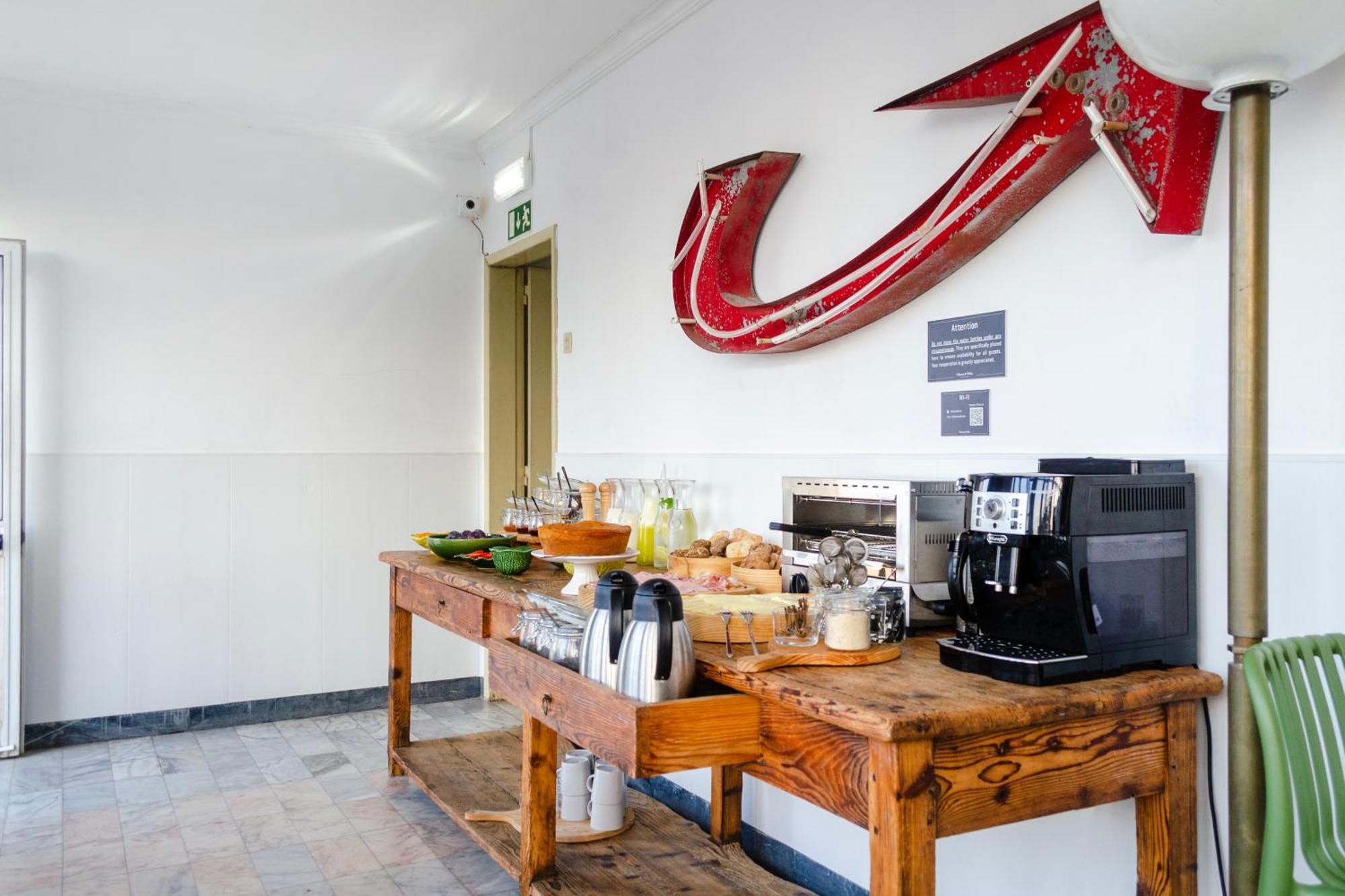 Cheese & Wine Lapa Hotel ลิสบอน ภายนอก รูปภาพ