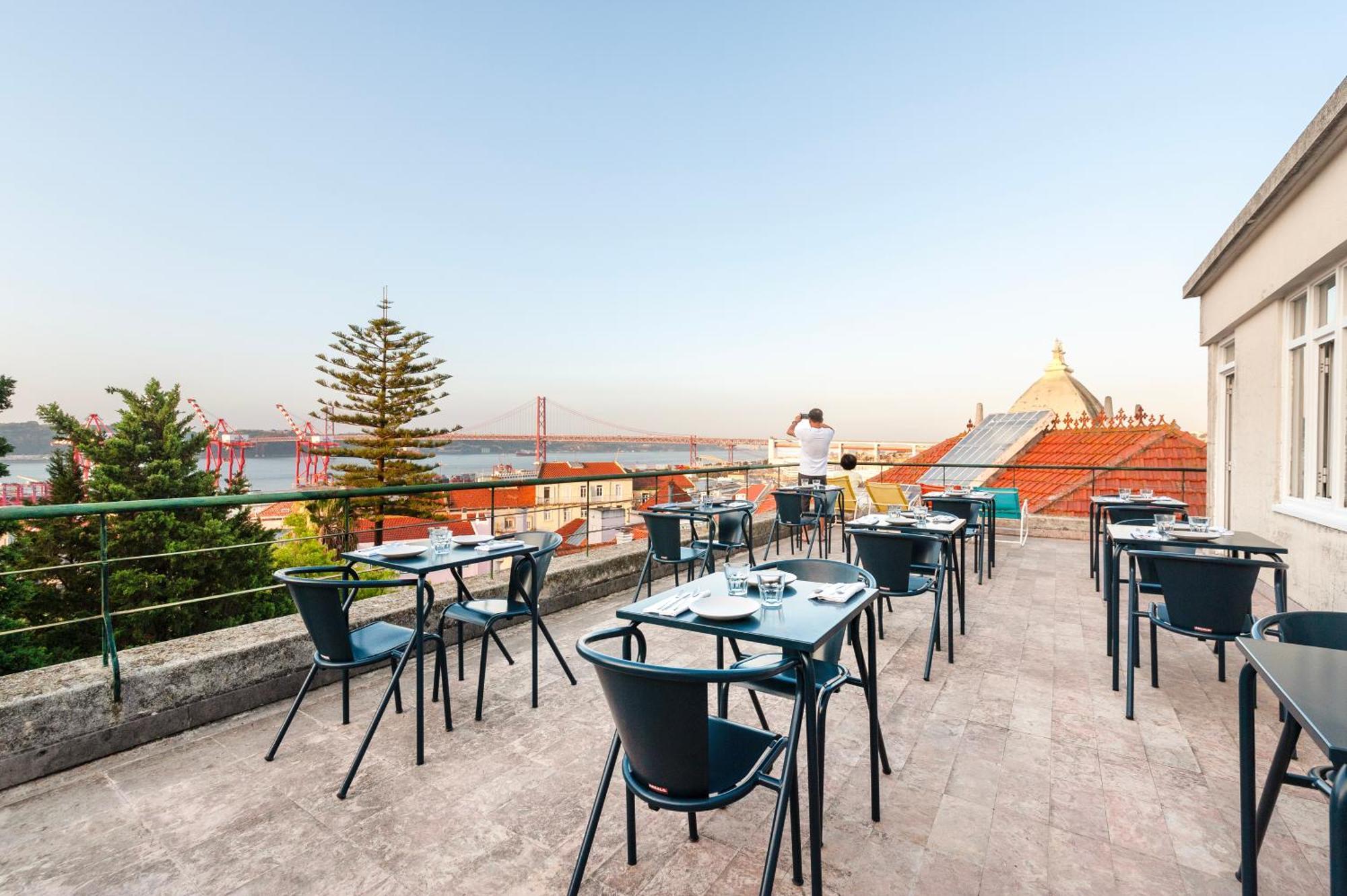 Cheese & Wine Lapa Hotel ลิสบอน ภายนอก รูปภาพ